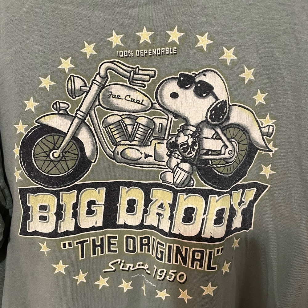 Gildan big Daddy Joe Cool Snoopy Motorcycle Army green distressed T Shirt
XL
